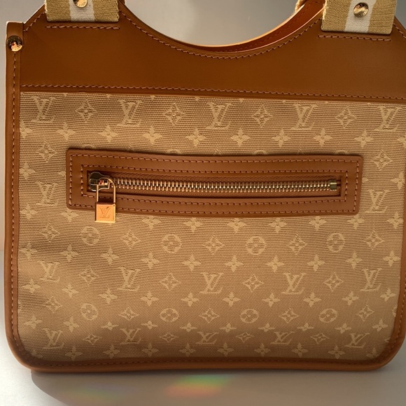 NEW! Authentic LV square bag - Picture 4 of 9